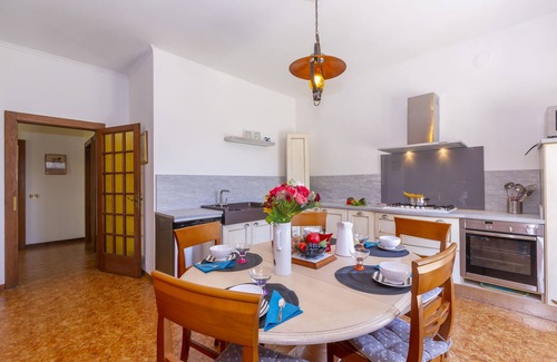 Cadrezzate Villa | Villa Martine Au Bord Du Lac, Cadrezzate, Italia