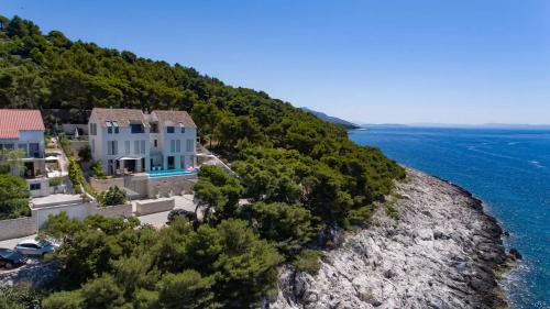 Krizni rat Apartamento | Villa Madeleine Hvar
