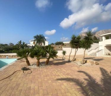 Cinisi Casa | villa magaggiari