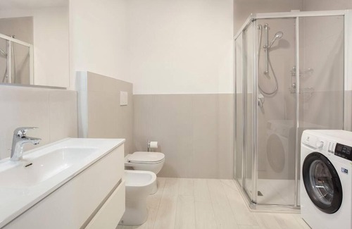 Albisano Apartamento | Villa Malù - APT Amalia - Piscina e vista lago