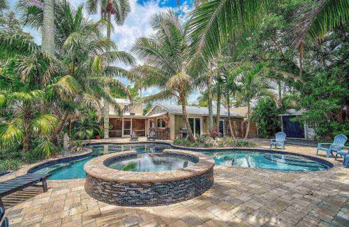 River District Casa | Villa Manteago