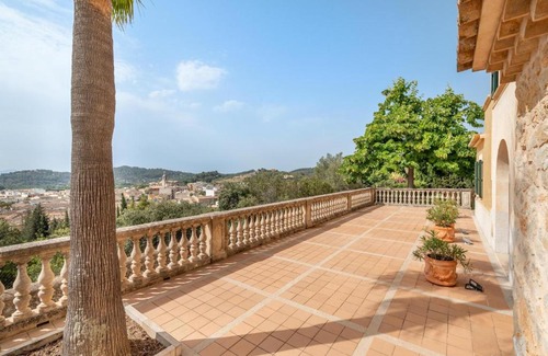 Alaro Casa | Villa María Isabel