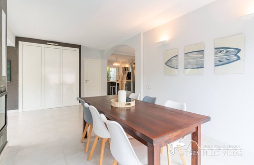 Vallpineda Villa | Villa Mar Fina con piscina privada en zona tranquila