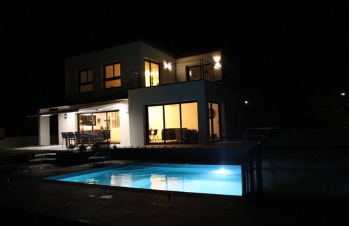 Le Pouldu Casa | PISCINA CONTEMPORÁNEA VILLA MARA CUBIERTA VISTA AL MAR CALENTADO 5 MN PLAYAS