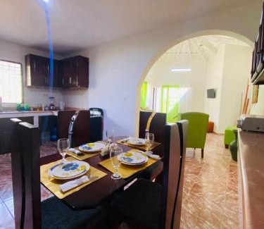 La Caleta Casa | Villa Marcia