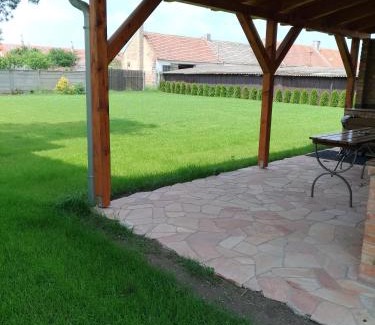 Pasohlavky Casa | Villa Marcus - rodinný relax 200 m od Penzionu Kometa, u jezera s grilem a sdílenou kuchyní