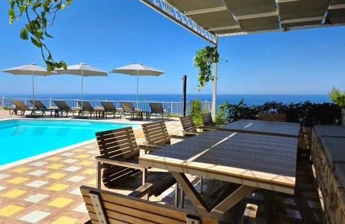 Agios Nikitas Casa | Villa Margaux Kathisma, Breathtaking VIEWS & Unforgettable SUNSETS - Minutes from Most Iconic BEACH