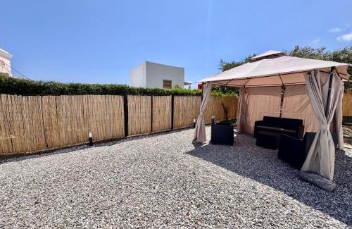 Santa Marina Salina Apartamento | Villa Margherita - Appartamenti a due passi dal corso di Santa Marina Salina a 100 mt dalla spiaggia