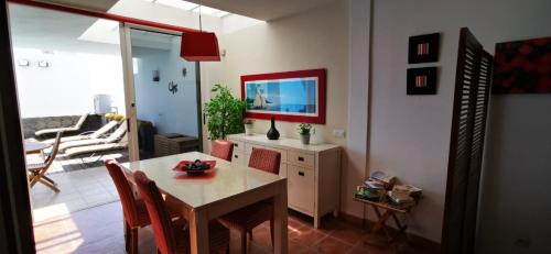 Playa Blanca Villa | Villa Mariña piscina climatizada opcional y 2 bicis gratuitas