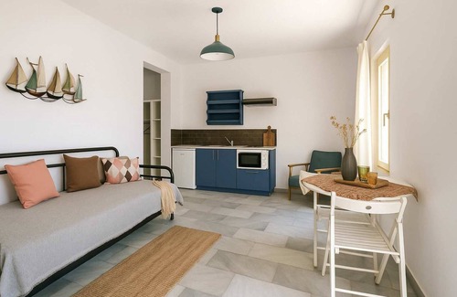 Naousa Casa | Villa Maria - Naoussa Boats Blue & Sandy Suite