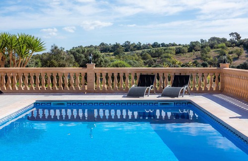 Manacor Villa | Villa 'Maria' con vistas a la montaña, Wi-Fi y aire acondicionado