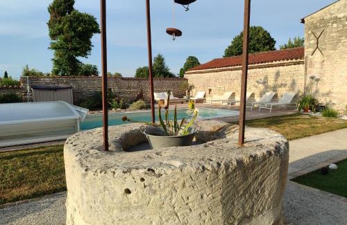 Courcon Casa | Villa Marie