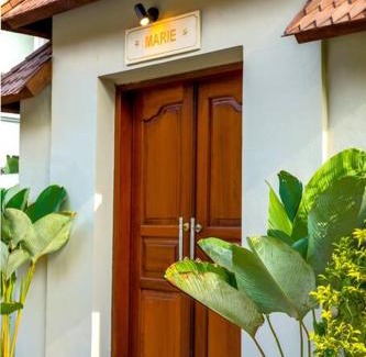 Kartika Plaza Villa | Villa MARIE - KUTA - 6 Bedroom 4 Bathroom Villa - Great Location !