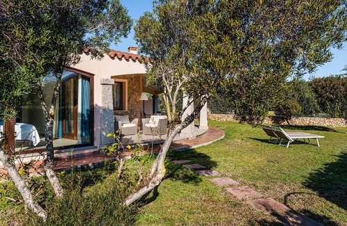 Costa Rei Villa | Villa 'Mariella' con terraza privada, Wi-Fi y aire acondicionado