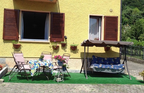 Ranzanico Villa | Villa Marilena: casa independiente con acceso directo al lago
