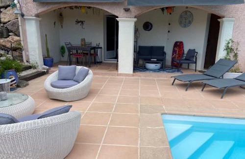 Les Esterets du Lac Cama Y Desayuno | VILLA MARILIS