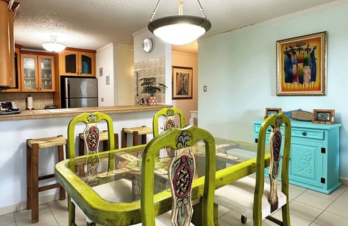 Sardinera Apartamento | Villa Marina Condo Sleeps 8 - 2 Bed 2 Bath