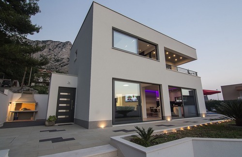 Bast Villa | Villa Marion **** vista mar y montaña