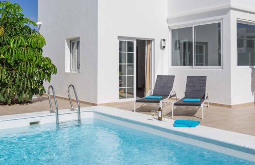 Playa Blanca Villa | Villa Marisol