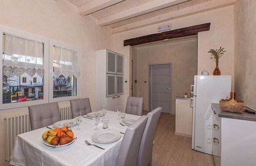 Miane Casa | Villa Marsica A: Una acogedora casa individual rodeada de un hermoso paisaje.