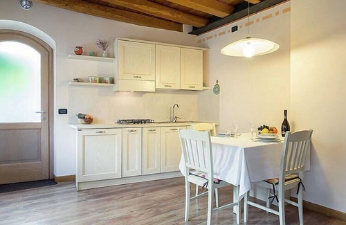 Miane Casa | Villa Marsica B: Un acogedor apartamento rodeado de un hermoso paisaje.
