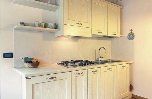 Miane Casa | Villa Marsica B: Un acogedor apartamento rodeado de un hermoso paisaje.