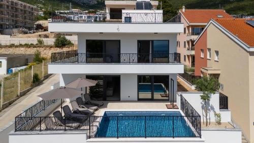 Zelenka Villa | Villa Marta