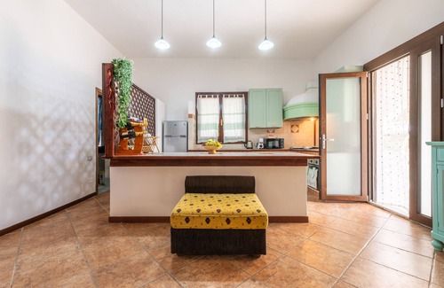 Quartucciu Villa | Villa "Mavi" con vistas a la montaña, piscina privada y Wi-Fi