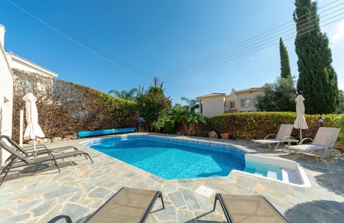 Latchi Cabaña | Villa Maya - a villa that sleeps 6 guests in 3 bedrooms