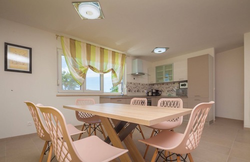 Liznjan Casa | Casa moderna con piscina privada cerca del mar para 4 personas.