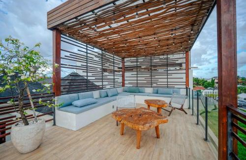 Berawa Villa | Villa Melko Stylish 4BR Villa with Pool & Rooftop Lounge