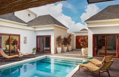 Berawa Villa | Villa Melko Stylish 4BR Villa with Pool & Rooftop Lounge