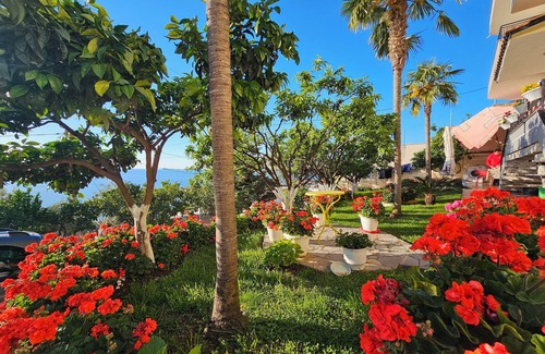 Orikum Villa | Villa Meminaj Vlore, Sea view and Garden, Vlore