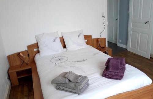 Bussiere-Galant Casa | Villa Mendieras
