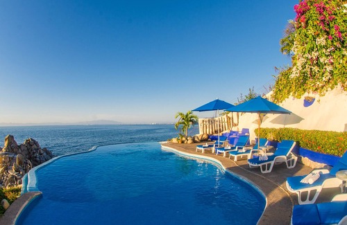 Boca de Tomatlan Villa | VILLA MIA, (CONTACTO DIRECTO DEL PROPIETARIO) 15 BDR FRENTE AL MAR