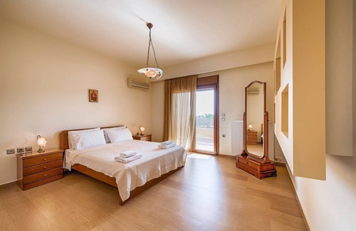 Kolymbia Villa | Villa Mikis - Seis Habitaciones Villa, Capacidad 13