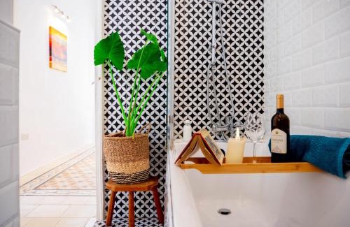 Sliema Casa | Villa Milano - Jacuzzi Rooftop Lounge with BBQ and Billiard Room