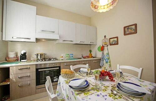 Desenzano del Garda Apartamento | Villa Mimosa - Appartamento 2, Desenzano Del Garda, Italia