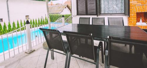 Kladovo Villa | Villa Mina Kladovo, 5-Bedroom Villa with Pool for up to 12 People