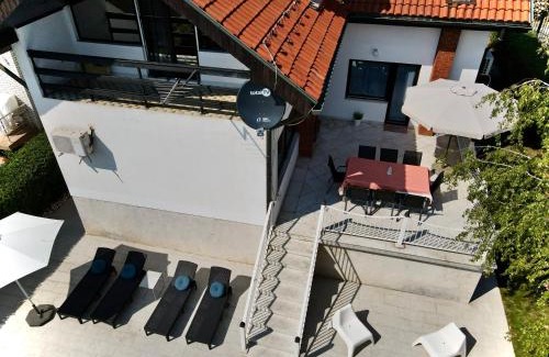 Kladovo Villa | Villa Mina Kladovo, 5-Bedroom Villa with Pool for up to 12 People