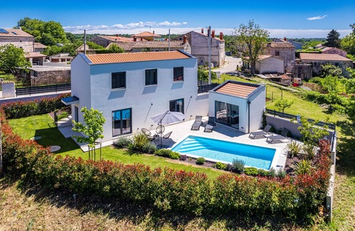 Prodol Villa | Villa Minka near Pula for 4 people with private pool and jacuzzi