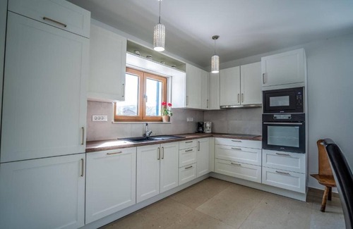 Donji Prolozac Villa | Villa Modriola