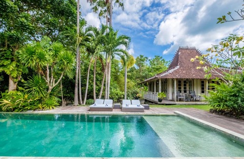Jimbaran Bay Villa | Villa Moments