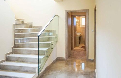 Dafnata Villa | Villa Monastiri