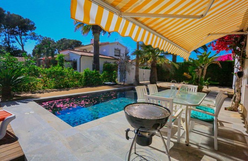 Cambrils Villa | VILLA MONET