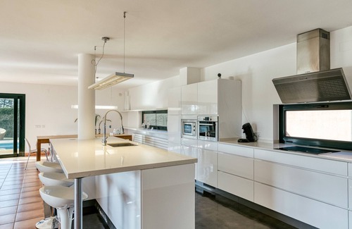 Navata Villa | Villa 'Monique' con vistas a la montaña, Wi-Fi y aire acondicionado
