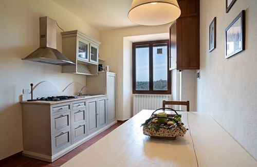 San Gimignano Apartamento | Apartment en Montauto con 5 habitaciones, capacidad 10