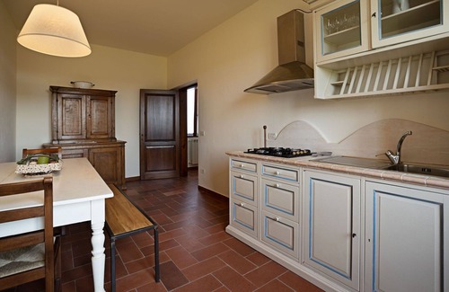 San Gimignano Apartamento | Apartment en Montauto con 5 habitaciones, capacidad 10
