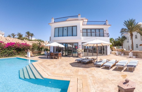 Ras Nasrani Villa | Villa Montazah, villa de lujo junto a la playa en Sharm el Sheikh