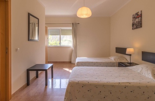 Montes de Alvor Villa | Villa Monte Do Alvor es una gran villa de 5 dormitorios, totalmente climatizada con piscina privada